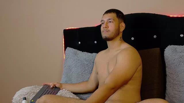 ander-montoya, webcammodel på Flirt4Free: fotos