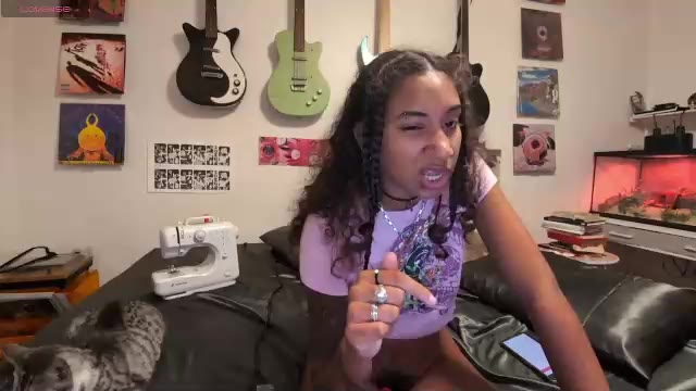 onlystrings, webcammodel på Chaturbate: fotos