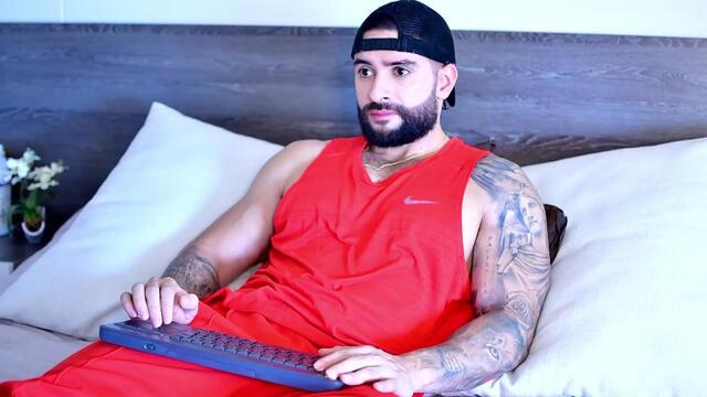 lukhas – уебкам модел в Flirt4Free: снимки