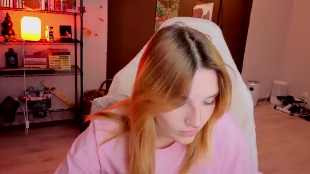 lunatale, cam model su Chaturbate: foto