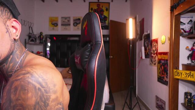 logan-hugh – уебкам модел в Flirt4Free: снимки