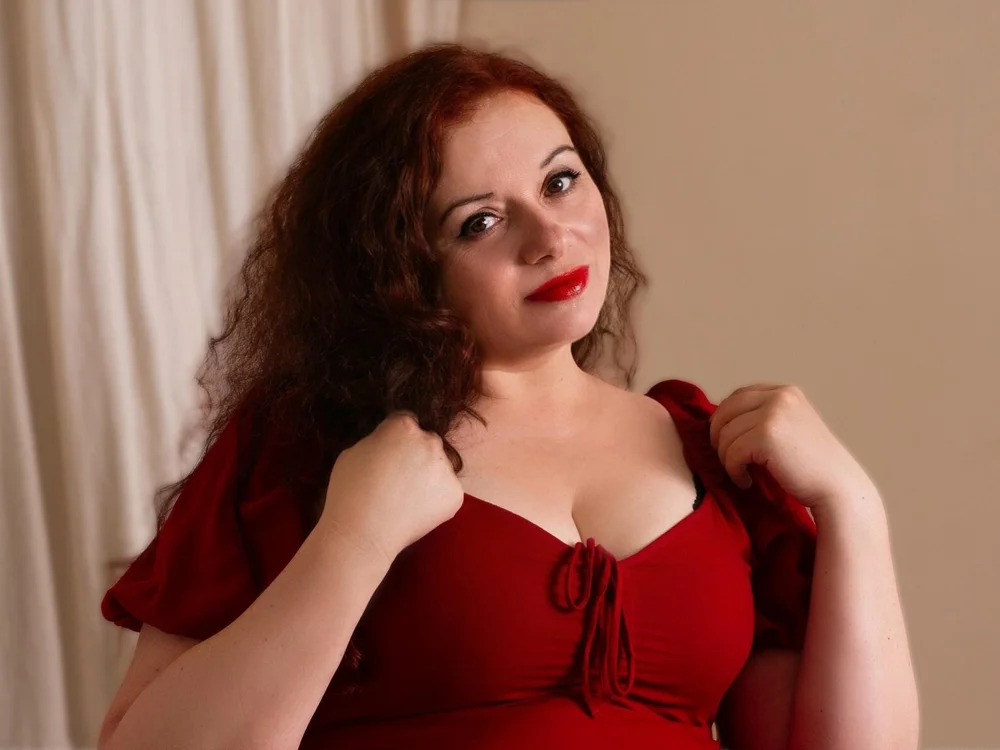 ElisabethLovee, cam model su Stripchat: foto