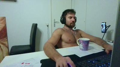Preview photo of webcam model alpha_hunk on Cam4