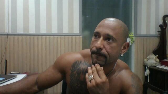hebert-gomes, modelo webcam do Flirt4Free: fotos