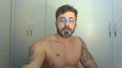 Preview photo of webcam model alers87 on Cam4