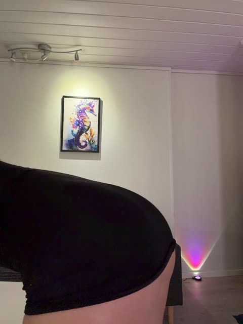 -m1love- (BongaCams): foto un profils
