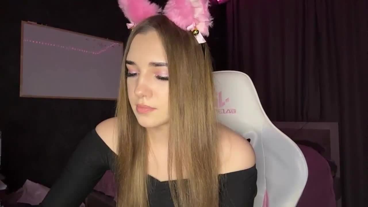 sandascali na XloveCam: slike in profil