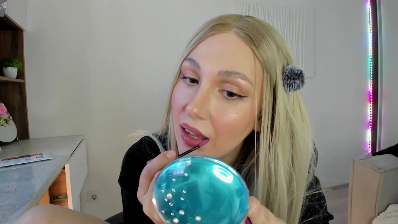 carolmay – уебкам модел в XloveCam: снимки