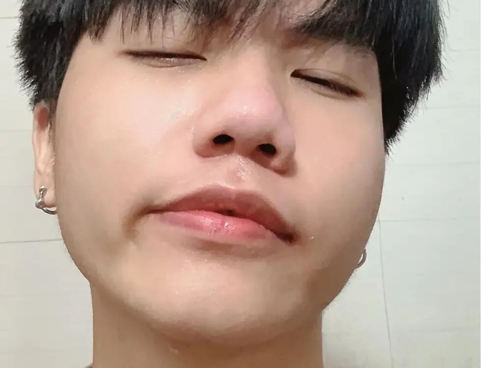 miezz1 — Stripchat 直播模特：照片与资料
