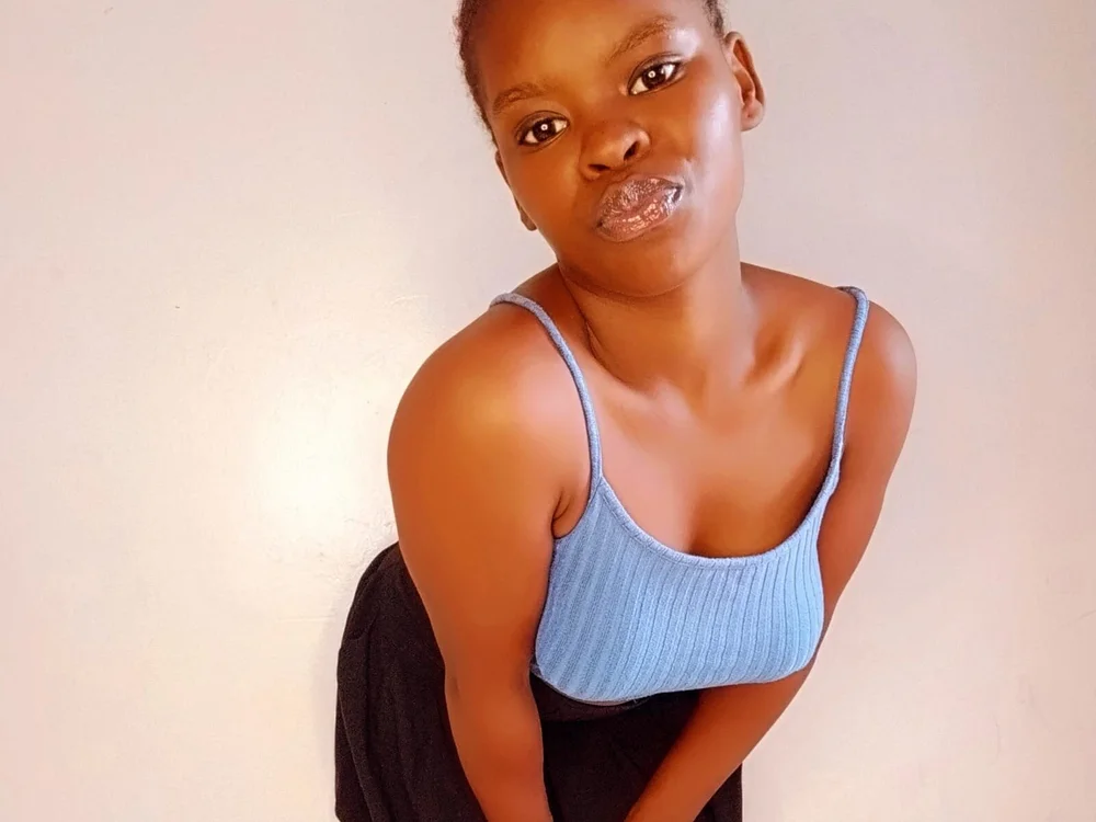 Lilly_booty001 (Stripchat): foto un profils