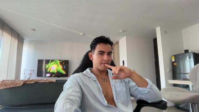 maurice-lewis — Flirt4Free 直播模特：照片与资料