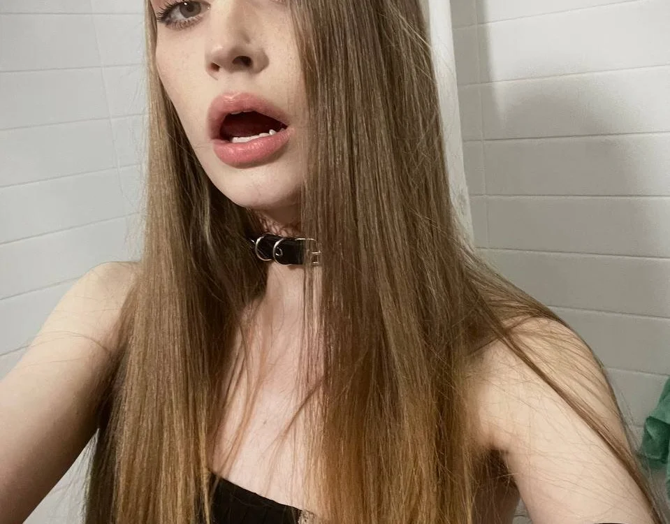 Preview photo of webcam model DuskAmulet on Stripchat