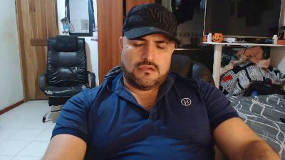hazmetuyo24, modèle webcam Cam4 : photos