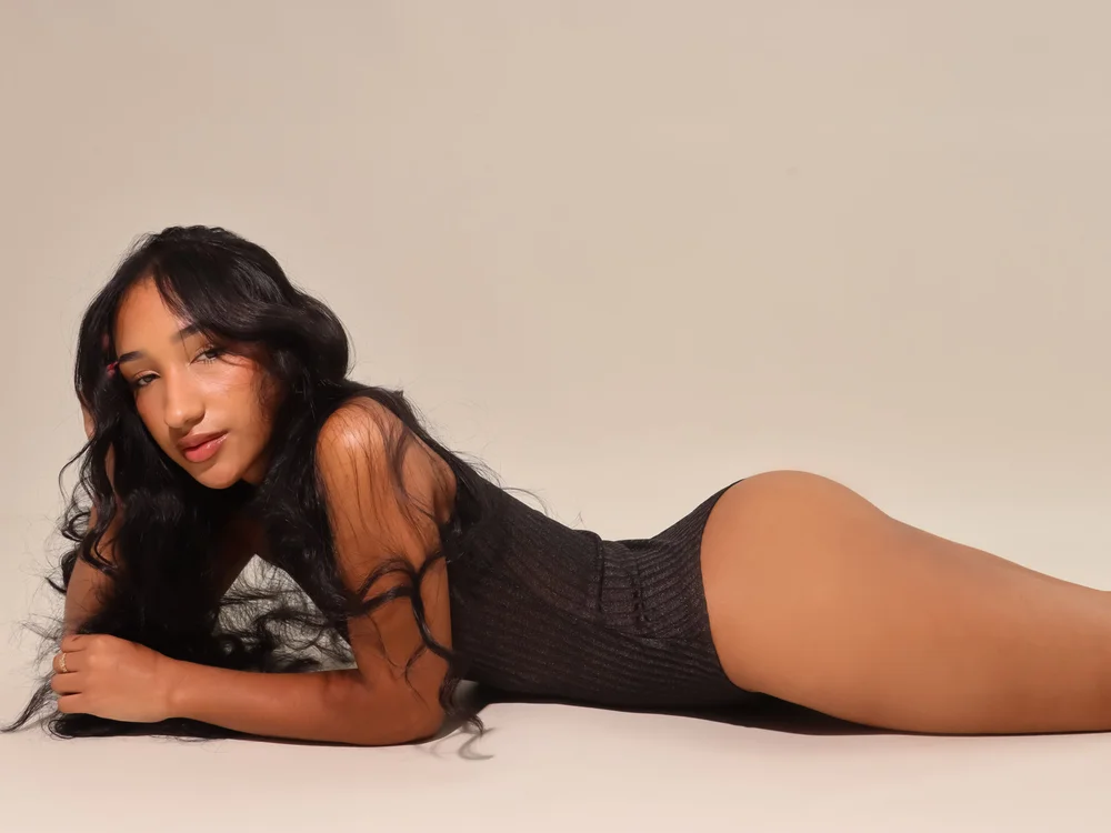 lizza_ferreti – Stripchat webkamerás modell