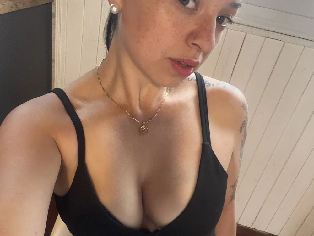 Pia_pilar1 — Stripchat वेबकैम मॉडल: फ़ोटो