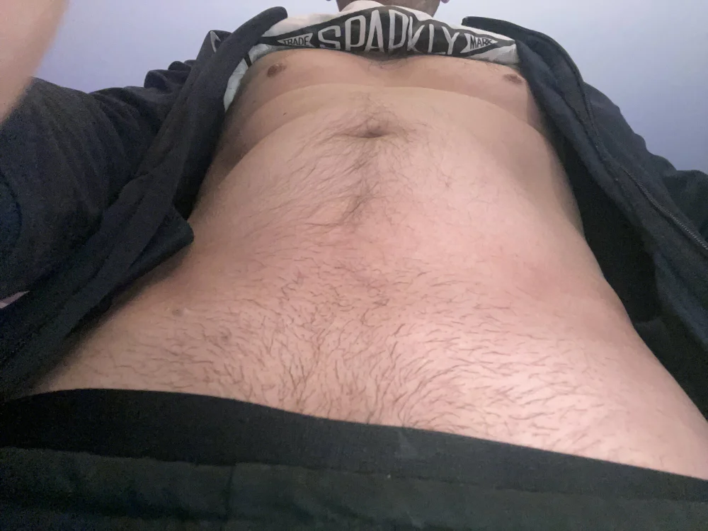 Pineauculjadore, modelo webcam do Stripchat: fotos