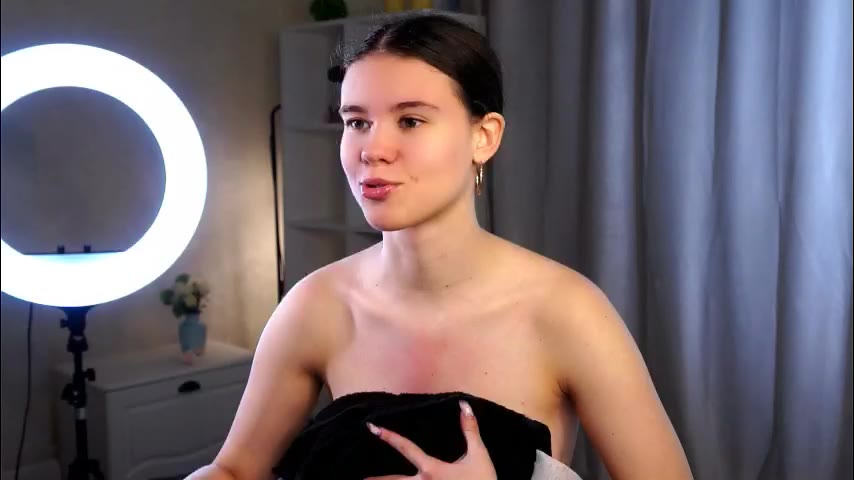 sharrylcano (LiveJasmin): nuotraukos, profilis