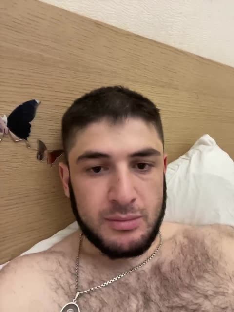 Фото вебкам-модели azart-8 на BongaCams