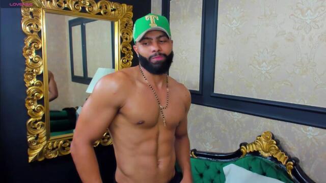 logan-simons, modelo webcam de Flirt4Free: fotos