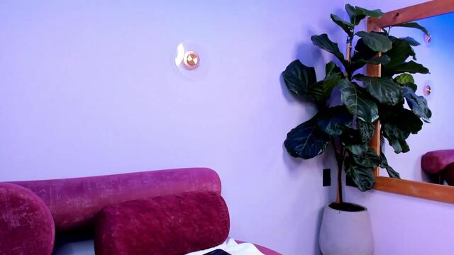 travis-lenox: عارضة كاميرا ويب على Flirt4Free