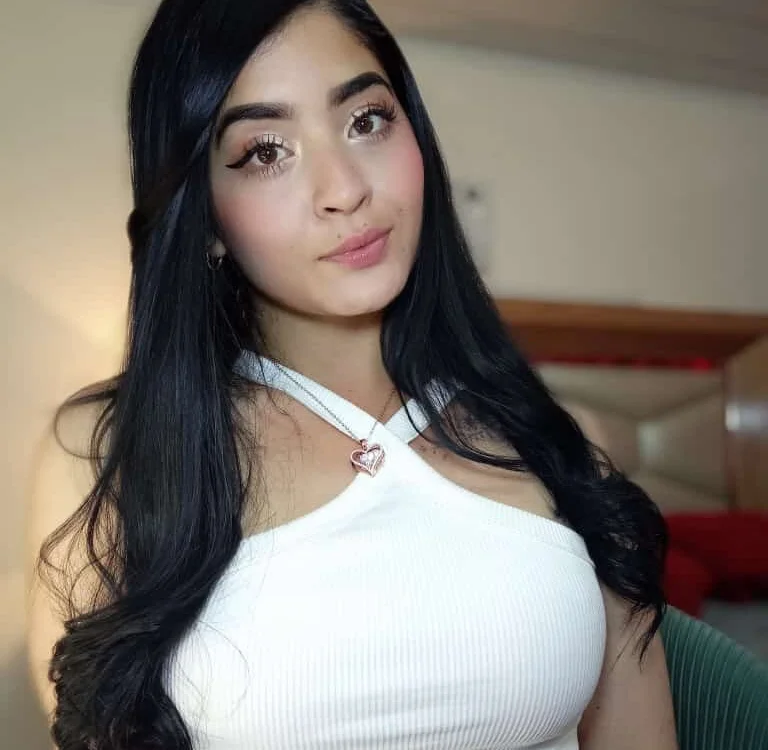 kimberly_latin, modèle webcam Stripchat : photos