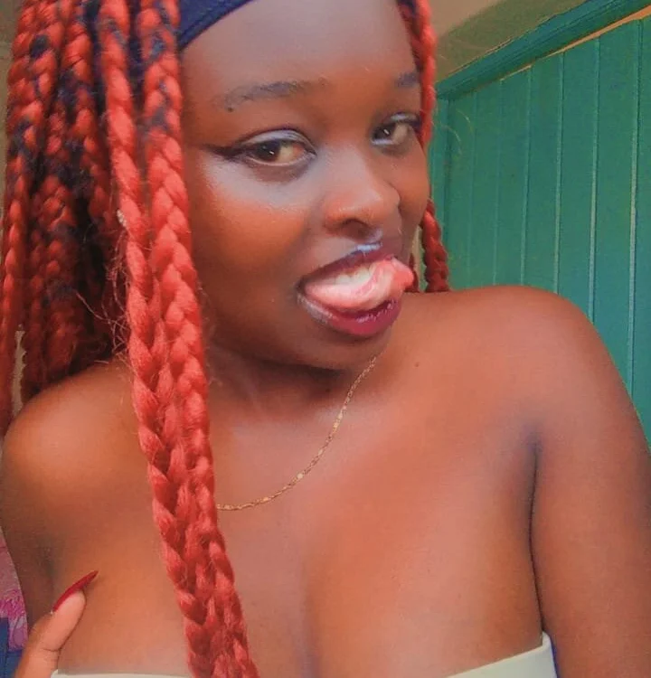 sassy_biitch, webcam model na Stripchat: slike