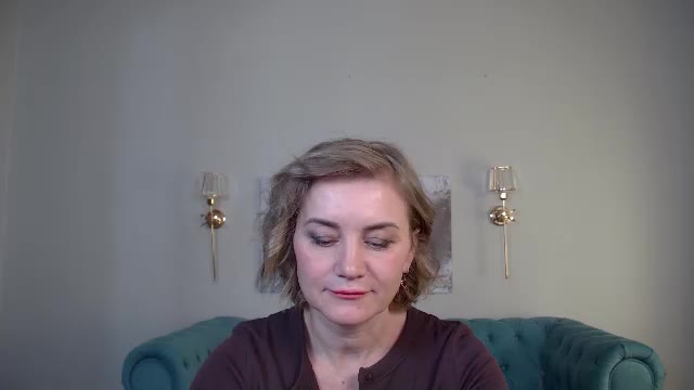 adelerocher, cam model su Chaturbate: foto
