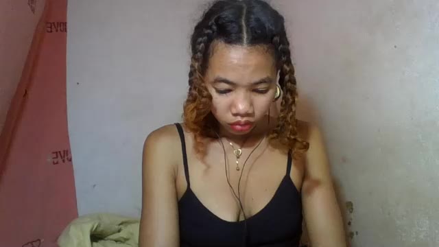 rahoelinirina — Chaturbate 直播模特：照片与资料