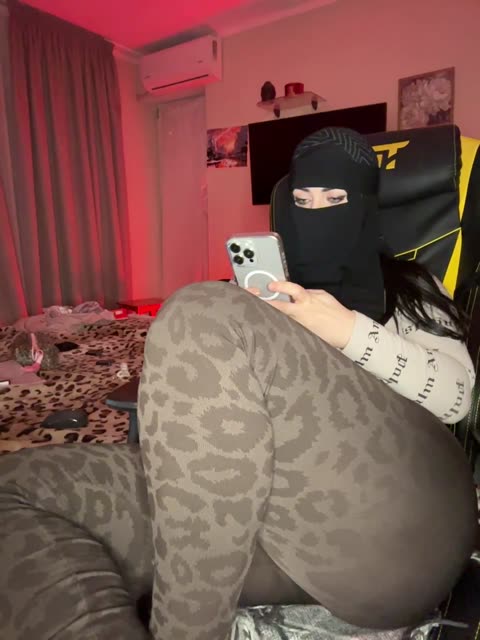 plennica, modèle webcam BongaCams : photos