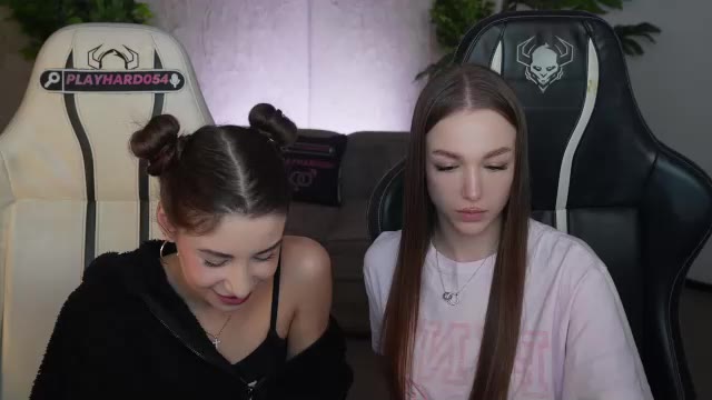 kira0541 në Chaturbate: foto dhe profili