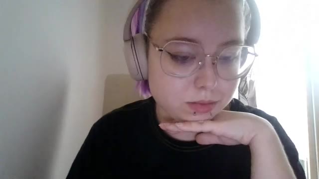 maddiesexygirl: عارضة كاميرا ويب على Chaturbate