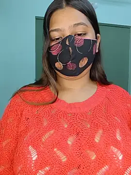 YOUR_GF_, webcam-malli (Stripchat): kuvat