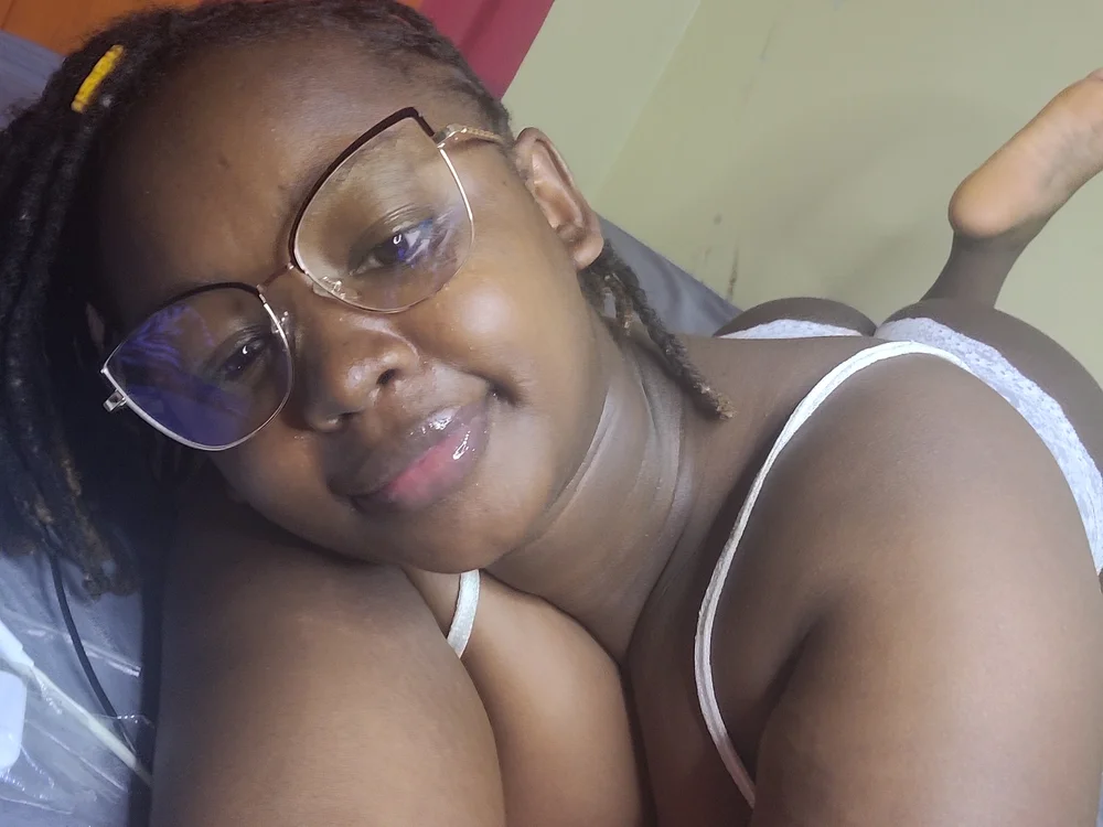 Pink_pussy_- – Stripchat modeli, fotoğraflar