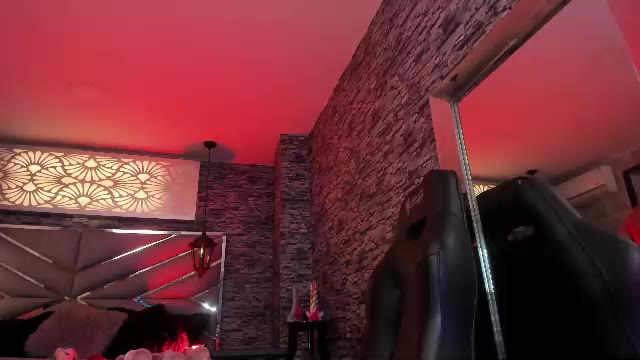nicolle__doll, model webcam de Chaturbate: fotos