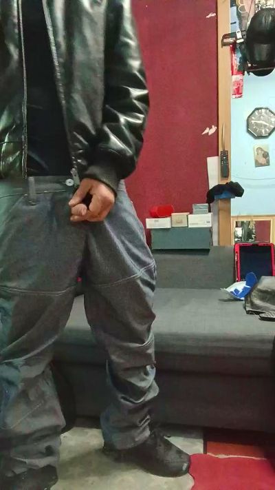 jeans_boy — Cam4՝ լուսանկարներ և պրոֆիլ