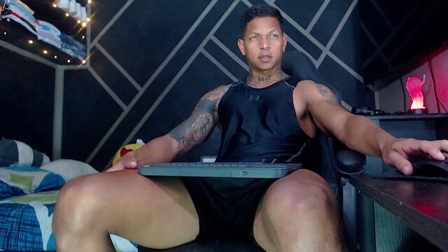 drake-jhonso — Flirt4Freeのライブ配信モデル：写真・プロフィール