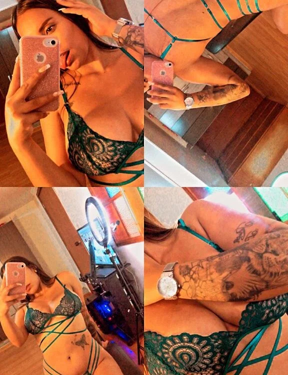Preview photo of webcam model Seized_lust on Stripchat