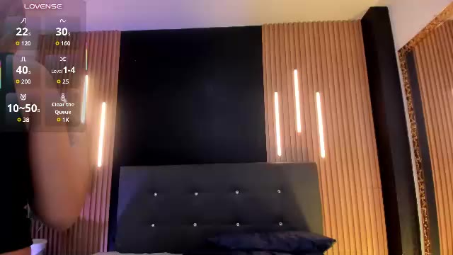 evaloviaa_, webcammodel på Chaturbate: fotos