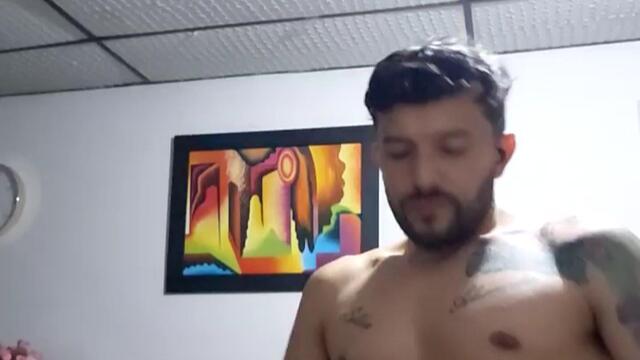 yeison-red, modelo webcam de Flirt4Free: fotos