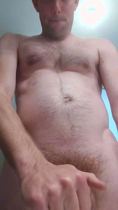 Preview photo of webcam model ben2415 on Cam4