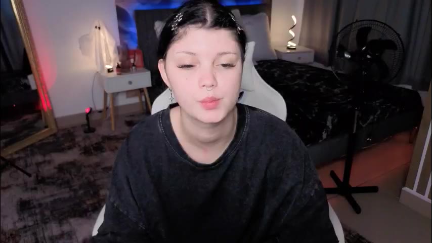 mileyrood, cam model su LiveJasmin: foto