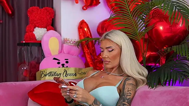 fallingangel, webcammodell på Stripchat: bilder