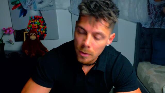 zeb-madison: عارضة كاميرا ويب على Flirt4Free