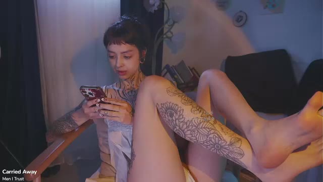 janne_maybe — Chaturbateのライブ配信モデル：写真・プロフィール