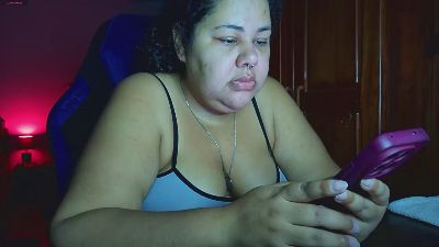 bbwroyaltty, webcam model na Cam4: slike