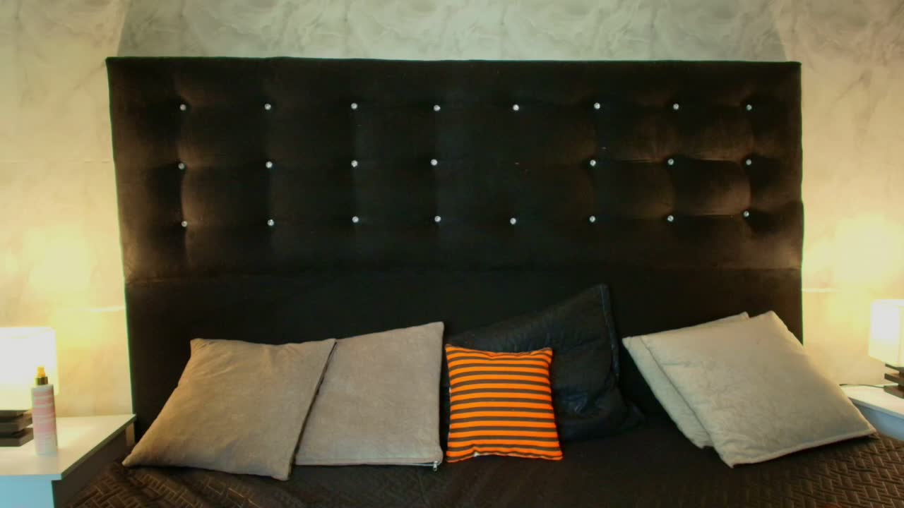 lilithsnop di XloveCam: foto model webcam