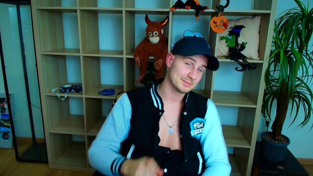 Preview photo of webcam model keith-atkins on Flirt4Free