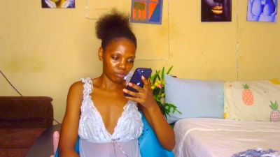 darktina, webcammodell på Cam4: bilder