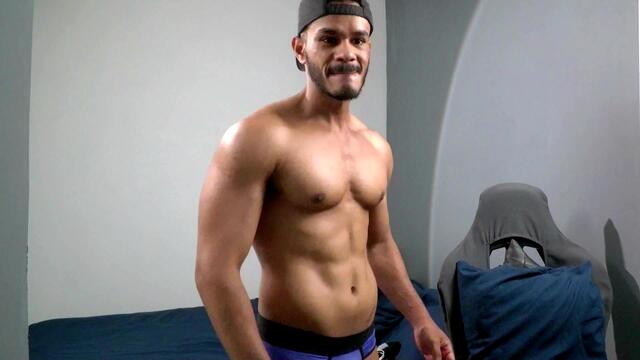 apolo-alpha (Flirt4Free): fotod ja profiil