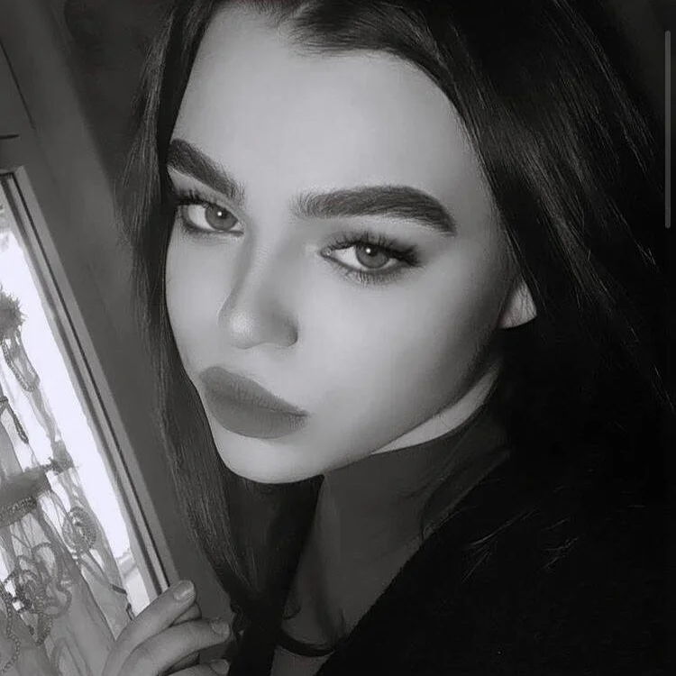SnowWhiite, webcammodel på Stripchat: fotos